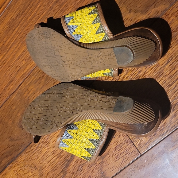 Diane Von Furstenberg tribal wedge sandals - Picture 4 of 7